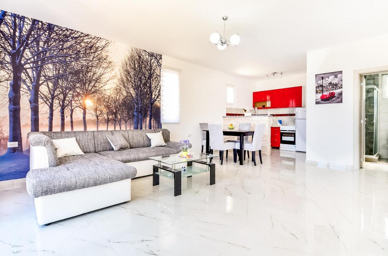 Apartment Four Seasons *