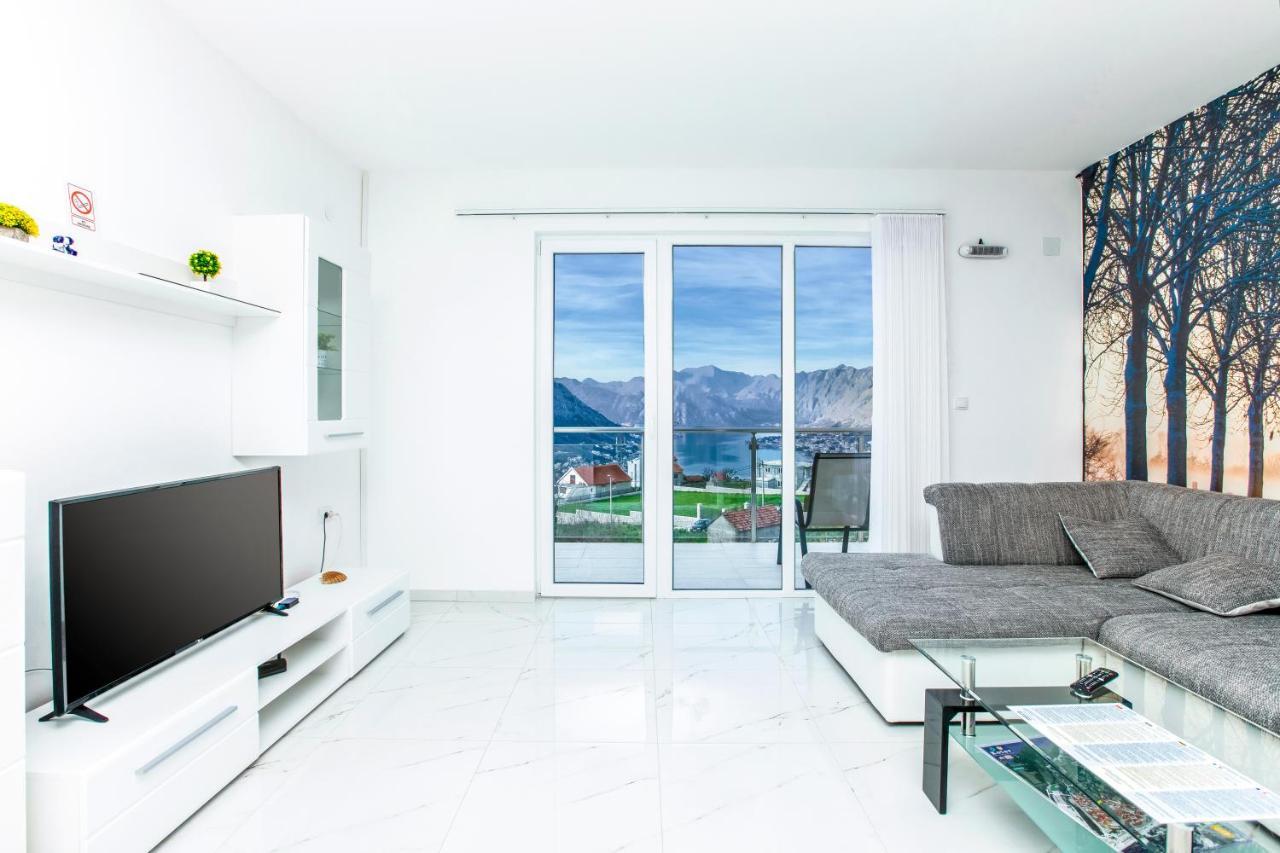 Apartment Four Seasons